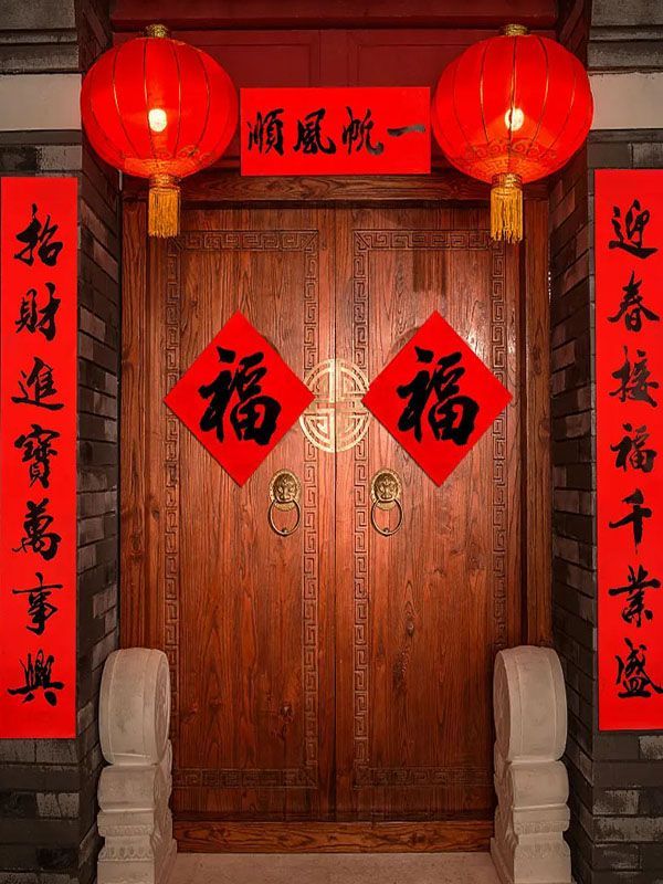 為什么每年春節(jié)都要貼春聯(lián)呢？